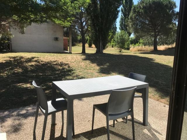 Appartement Arles, Au Calme Proche De La Camargue 6 מראה חיצוני תמונה